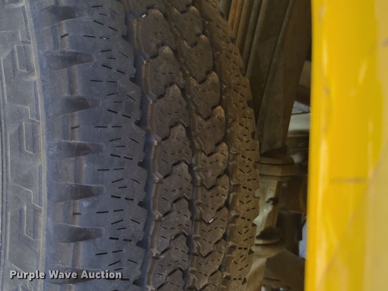 image for item NZ9580 2018 Ford F350 Super Duty  utility bed pickup truck