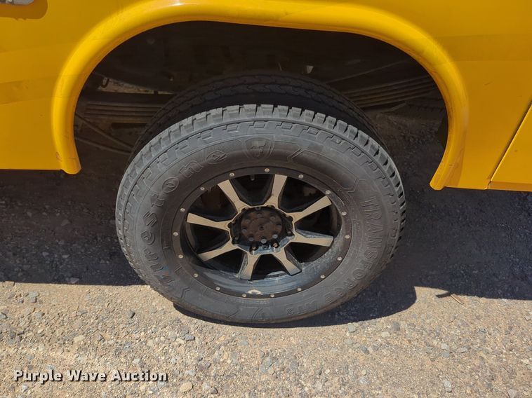 image for item NZ9580 2018 Ford F350 Super Duty  utility bed pickup truck