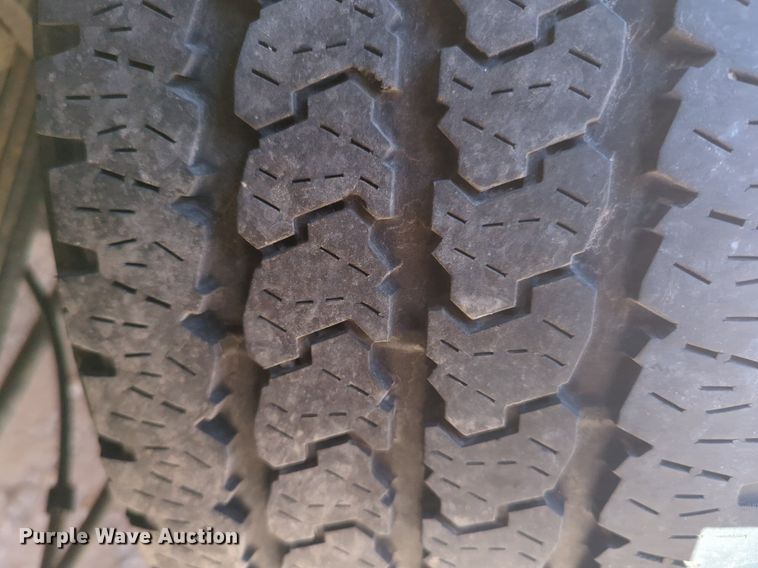 image for item NZ9580 2018 Ford F350 Super Duty  utility bed pickup truck