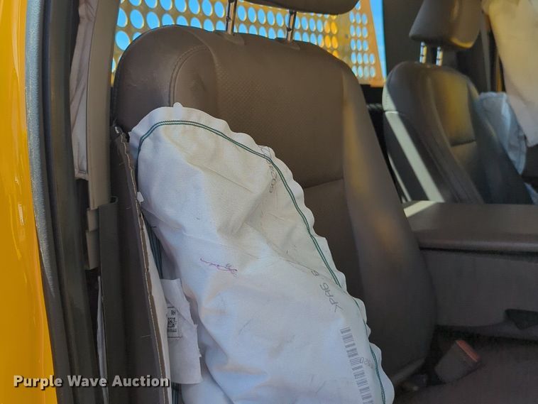 image for item NZ9581 2018 Ford F350 Super Duty  utility bed pickup truck