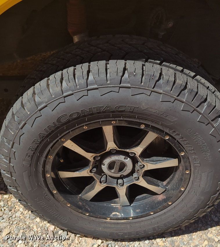 image for item NZ9581 2018 Ford F350 Super Duty  utility bed pickup truck