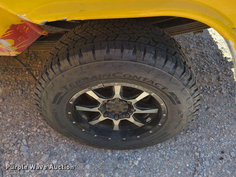 image for item NZ9581 2018 Ford F350 Super Duty  utility bed pickup truck