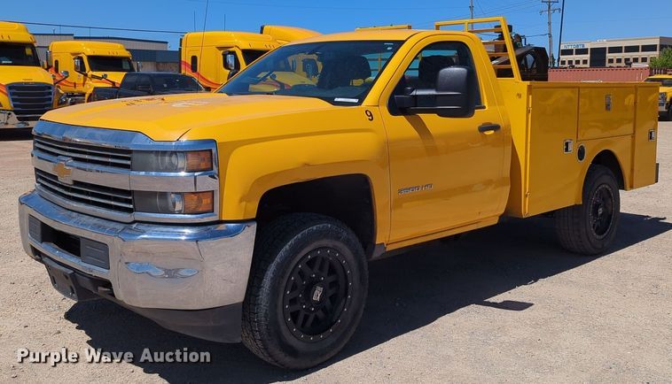 image for item NZ9583 2016 Chevrolet Silverado 3500HD utility bed pickup truck