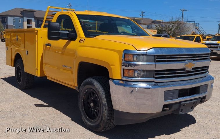 image for item NZ9583 2016 Chevrolet Silverado 3500HD utility bed pickup truck