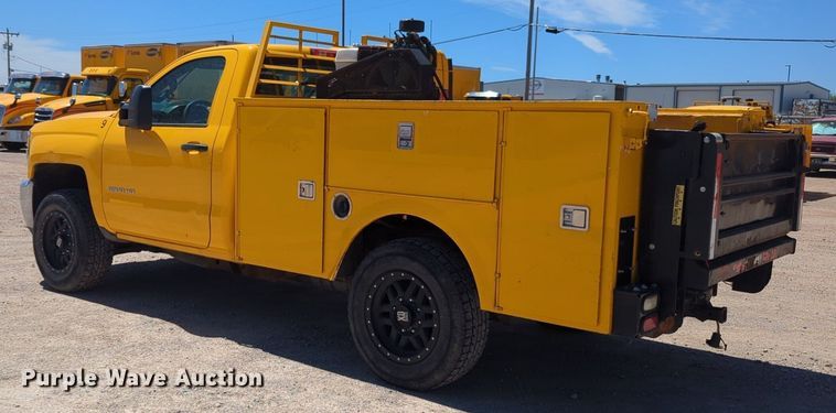 image for item NZ9583 2016 Chevrolet Silverado 3500HD utility bed pickup truck
