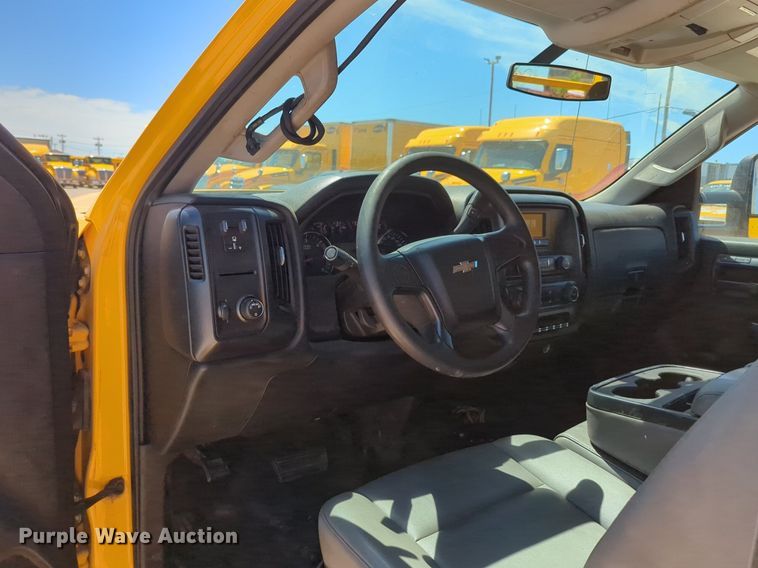 image for item NZ9583 2016 Chevrolet Silverado 3500HD utility bed pickup truck