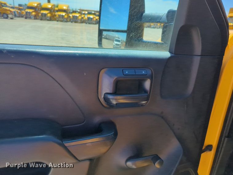 image for item NZ9583 2016 Chevrolet Silverado 3500HD utility bed pickup truck