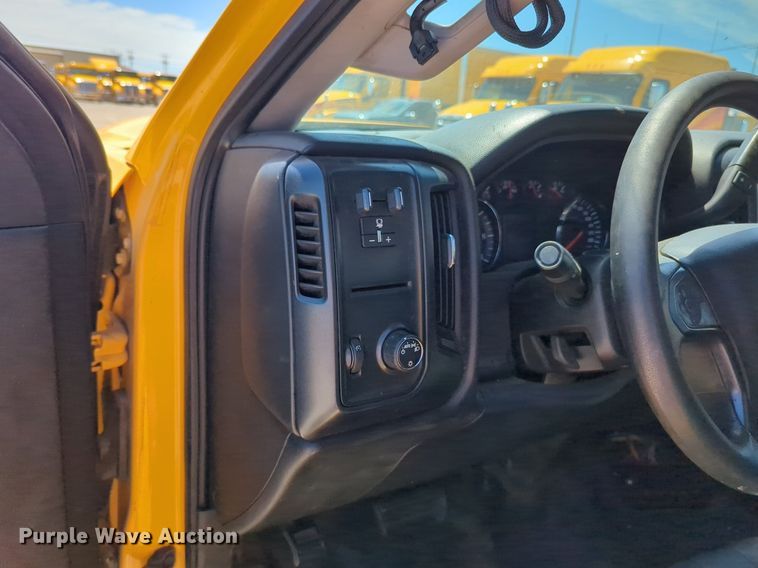 image for item NZ9583 2016 Chevrolet Silverado 3500HD utility bed pickup truck