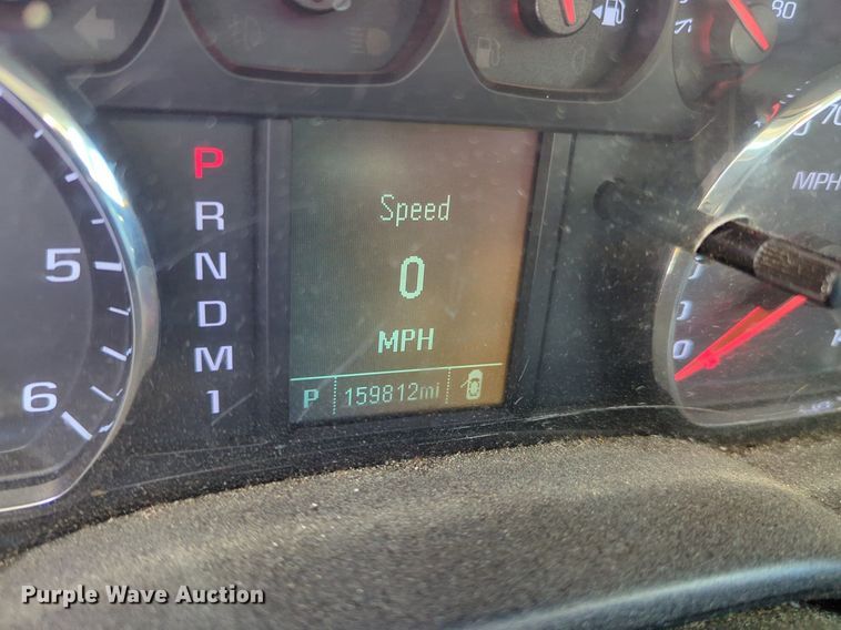 image for item NZ9583 2016 Chevrolet Silverado 3500HD utility bed pickup truck