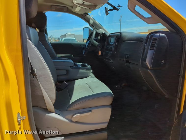 image for item NZ9583 2016 Chevrolet Silverado 3500HD utility bed pickup truck