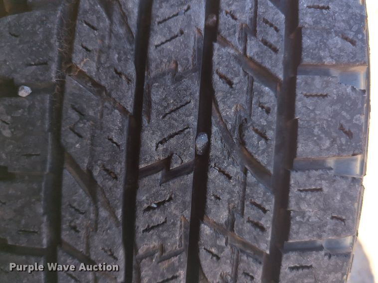 image for item NZ9583 2016 Chevrolet Silverado 3500HD utility bed pickup truck