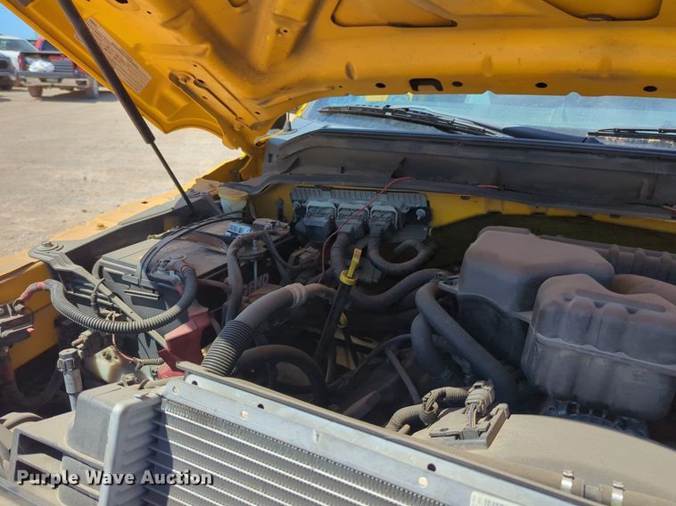 image for item NZ9587 2014 Ford F350 Super Duty utility bed pickup truck