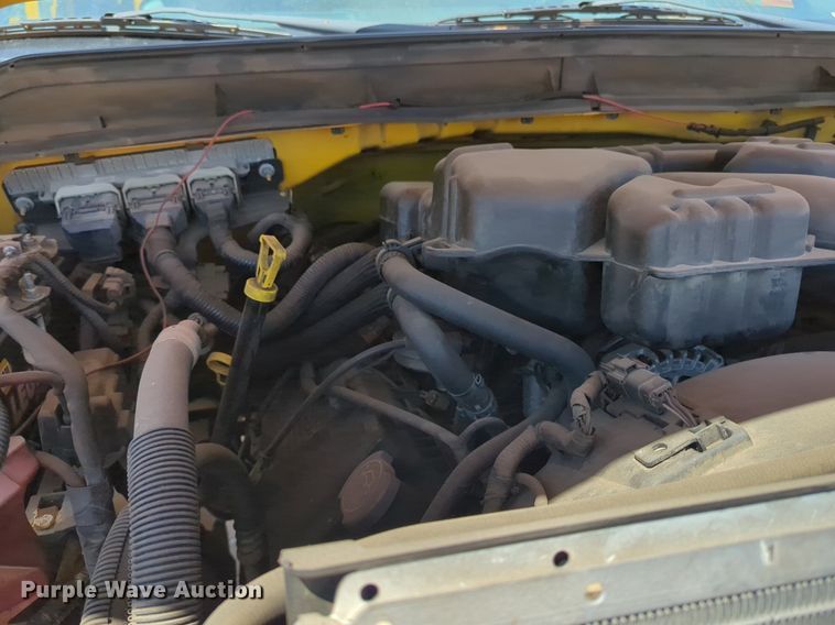 image for item NZ9587 2014 Ford F350 Super Duty utility bed pickup truck