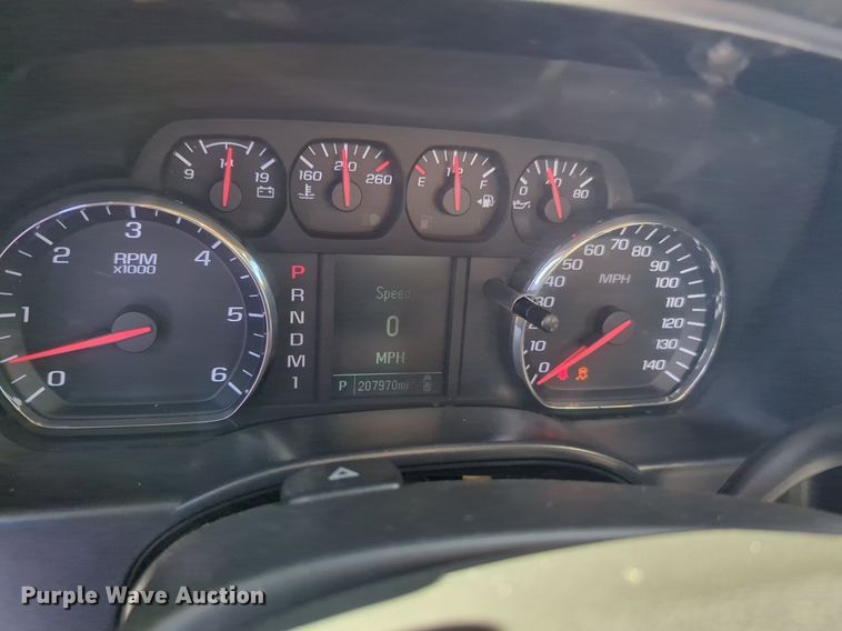 image for item NZ9588 2015 Chevrolet Silverado 3500HD utility bed pickup truck