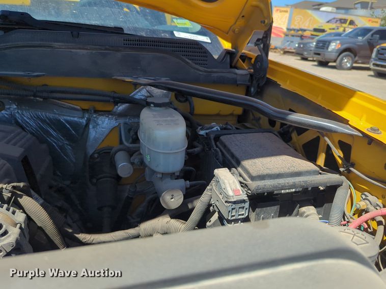 image for item NZ9588 2015 Chevrolet Silverado 3500HD utility bed pickup truck