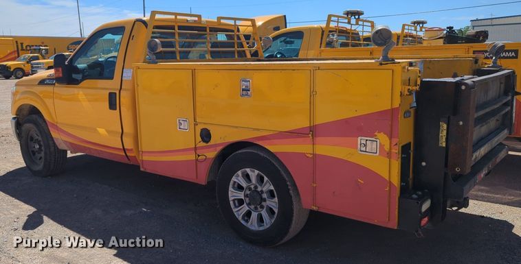 image for item NZ9590 2015 Ford F350 Super Duty utility bed pickup truck