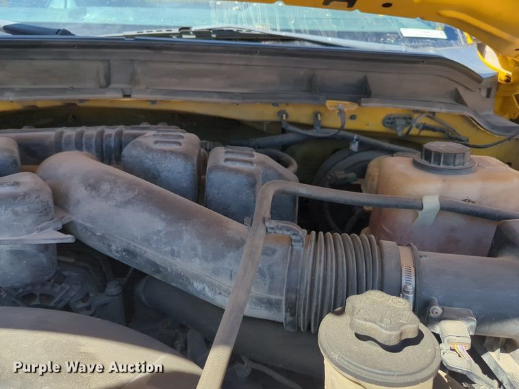 image for item NZ9590 2015 Ford F350 Super Duty utility bed pickup truck