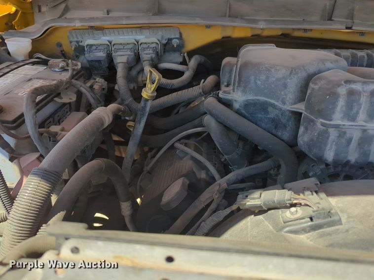 image for item NZ9590 2015 Ford F350 Super Duty utility bed pickup truck