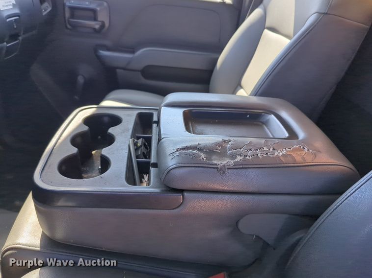 image for item NZ9593 2015 Chevrolet Silverado 3500HD utility bed pickup truck