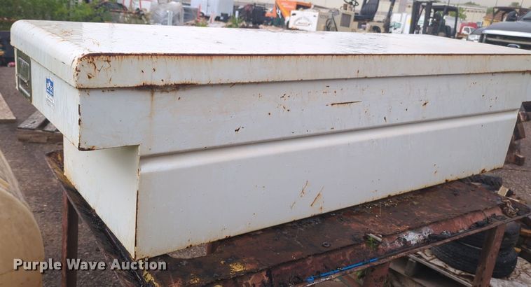 image for item NZ9639 (2) toolboxes