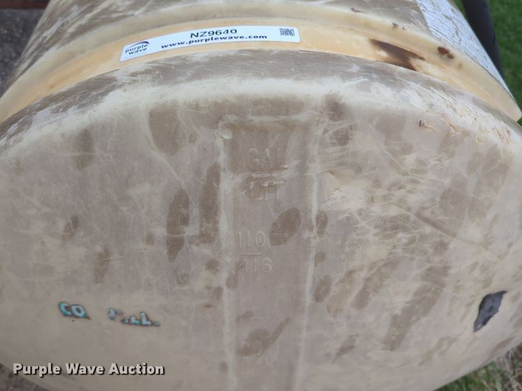 image for item NZ9640 Poly tank