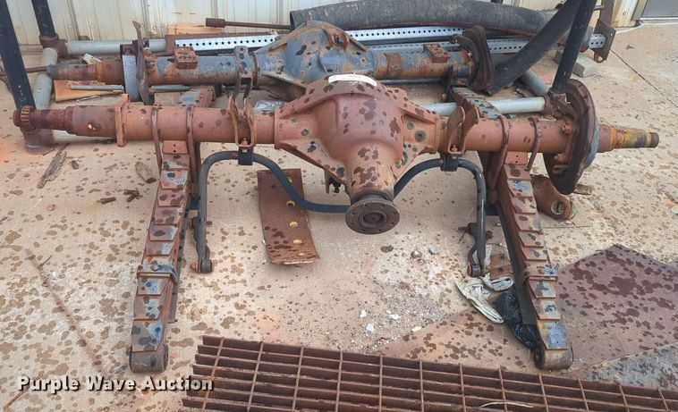 image for item NZ9642 (2) axle assemblies 