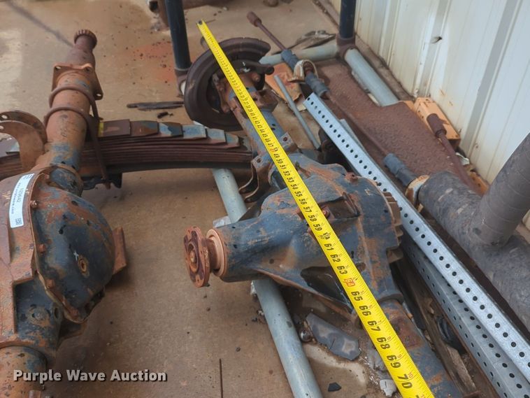 image for item NZ9642 (2) axle assemblies 