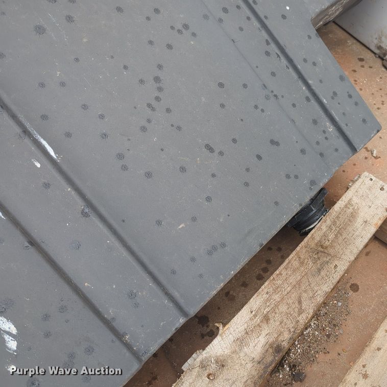 image for item NZ9643 Poly tank