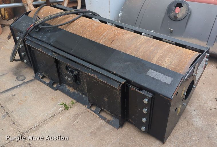 image for item NZ9644 2022 Mower King SSVR72 skid steer roller