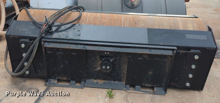 image for item NZ9644 2022 Mower King SSVR72 skid steer roller