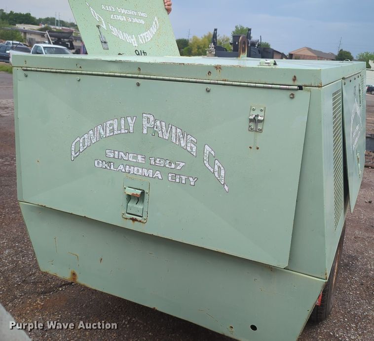 image for item NZ9646 Sullair 185 air compressor