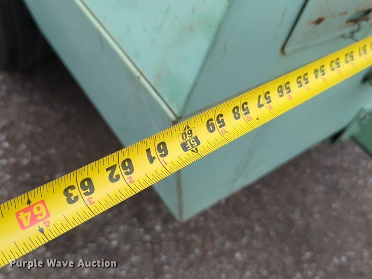 image for item NZ9646 Sullair 185 air compressor