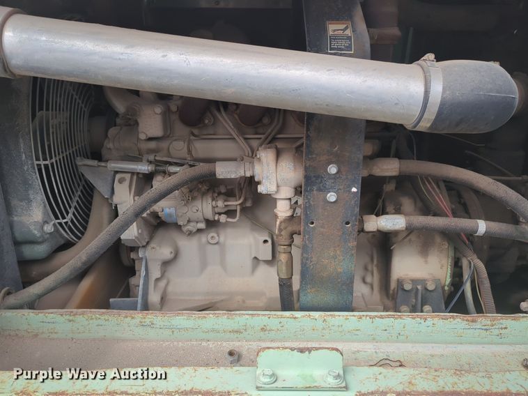 image for item NZ9646 Sullair 185 air compressor