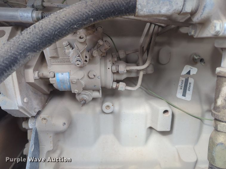 image for item NZ9646 Sullair 185 air compressor