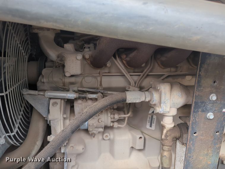 image for item NZ9646 Sullair 185 air compressor