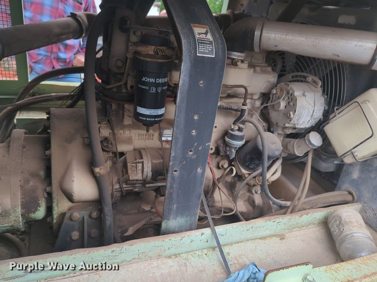 image for item NZ9646 Sullair 185 air compressor