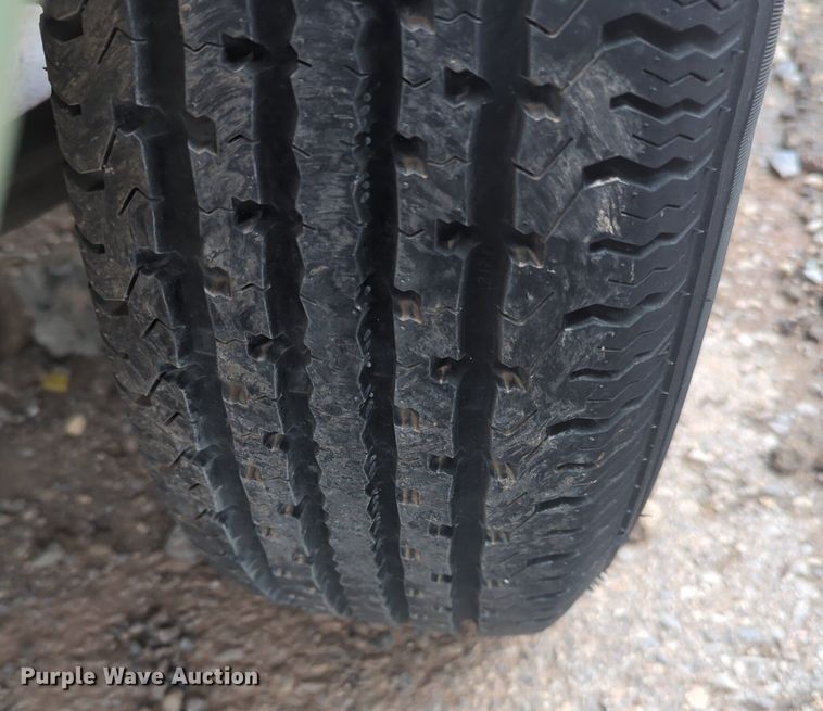 image for item NZ9646 Sullair 185 air compressor