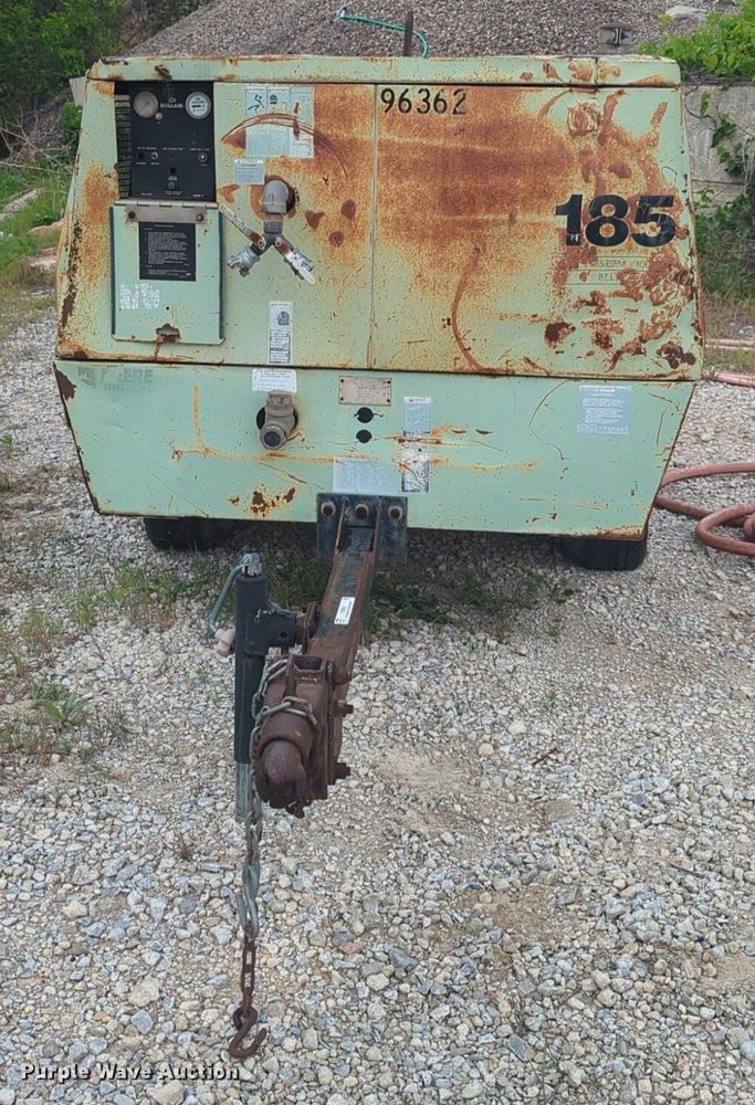 image for item NZ9647 Sullair 185 air compressor