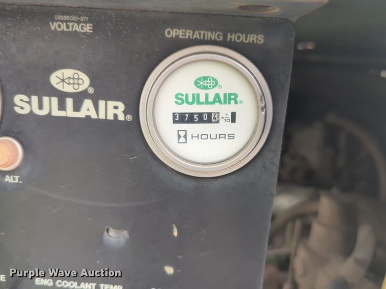 image for item NZ9647 Sullair 185 air compressor