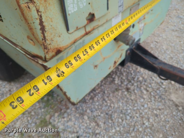 image for item NZ9647 Sullair 185 air compressor