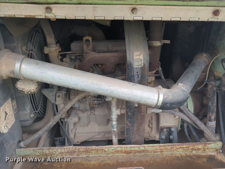 image for item NZ9647 Sullair 185 air compressor