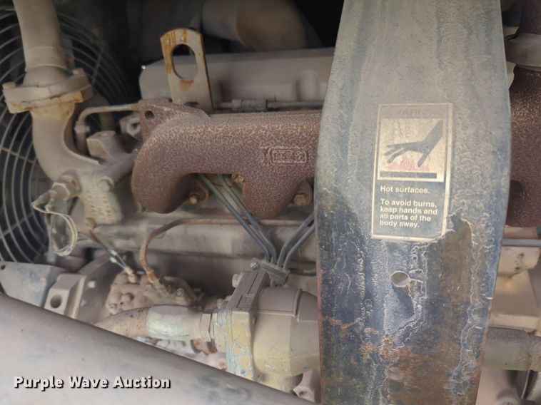 image for item NZ9647 Sullair 185 air compressor