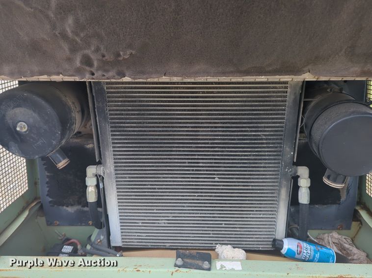 image for item NZ9647 Sullair 185 air compressor