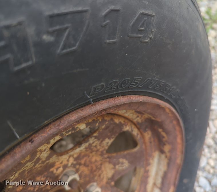 image for item NZ9647 Sullair 185 air compressor