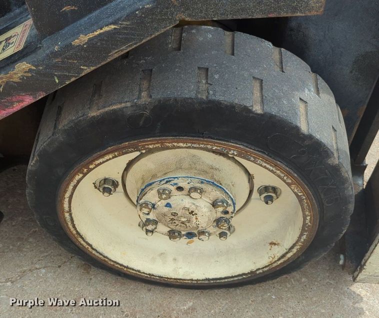 image for item NZ9650 Yale G0050TFNUAE0820S forklift