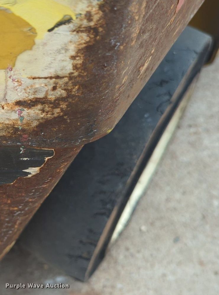 image for item NZ9650 Yale G0050TFNUAE0820S forklift