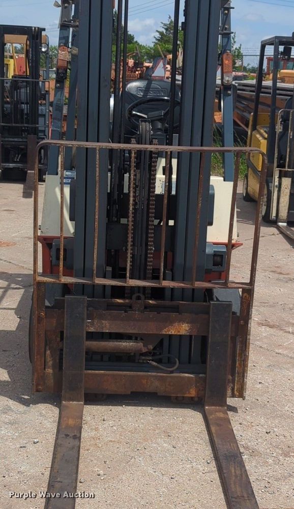 image for item NZ9651 Nissan forklift