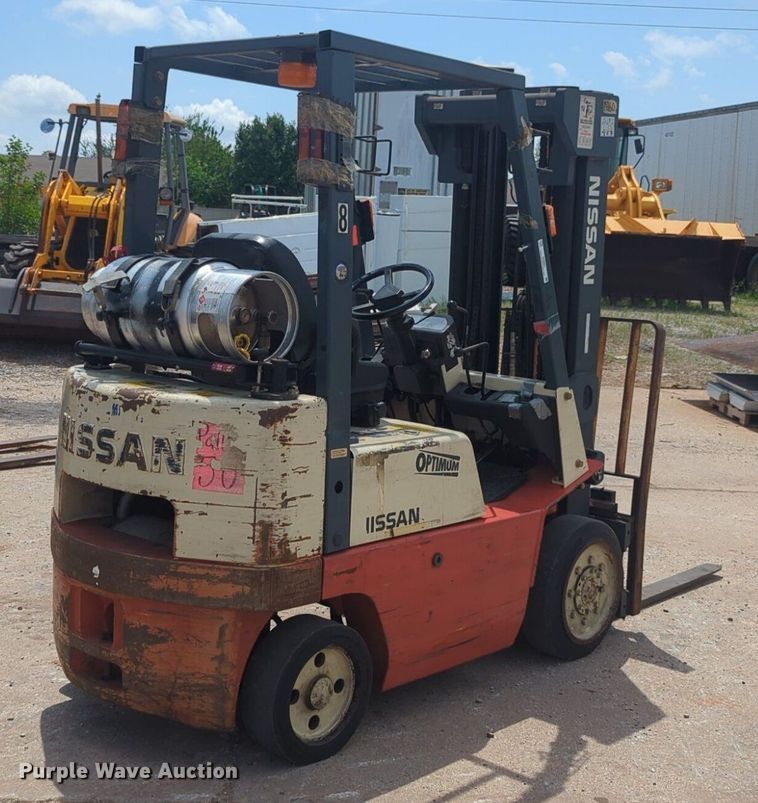 image for item NZ9651 Nissan forklift