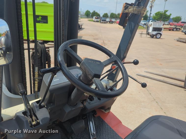 image for item NZ9651 Nissan forklift