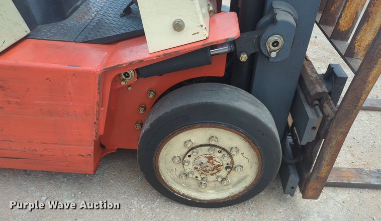 image for item NZ9651 Nissan forklift